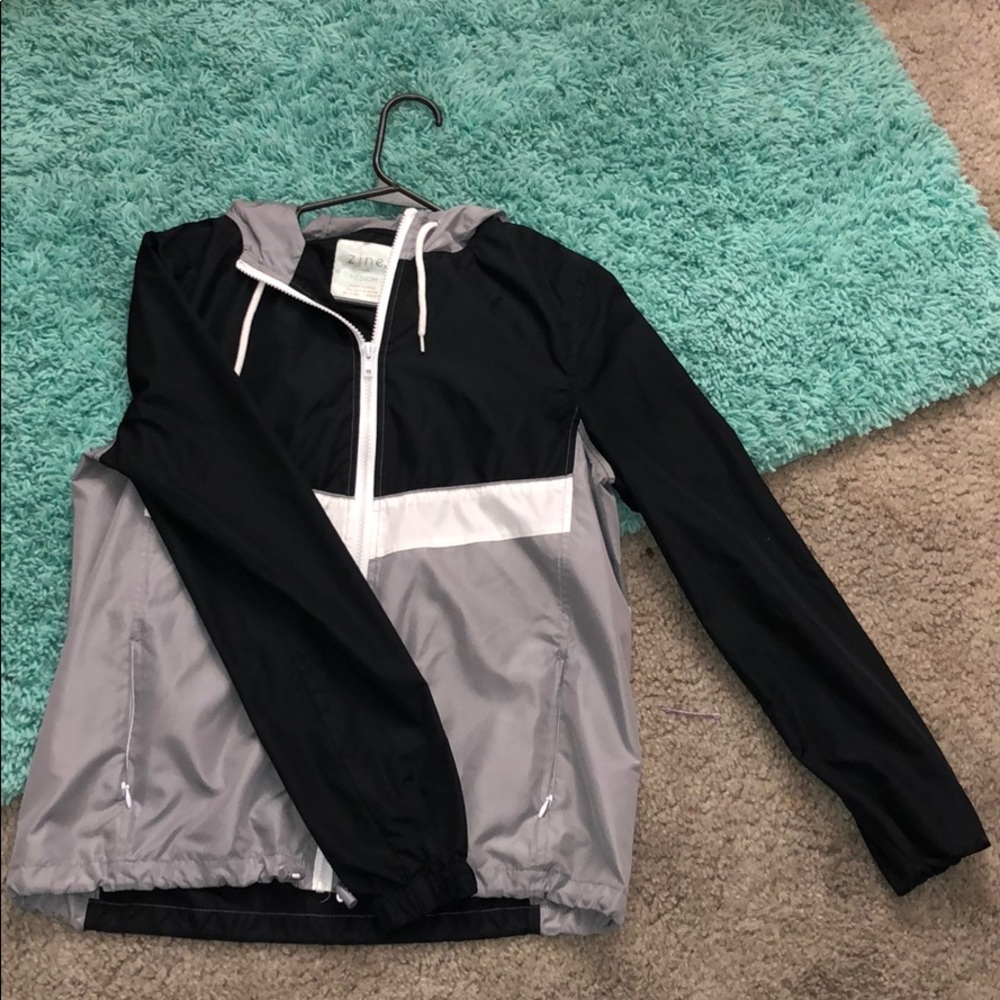 Reposhed zumiez windbreaker